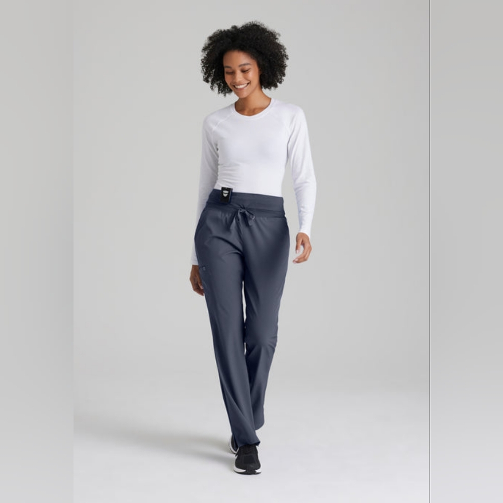 Barco One Women’s Wine Stride 5-Pocket Mid-Rise Cargo Scrub Pant Size Small New